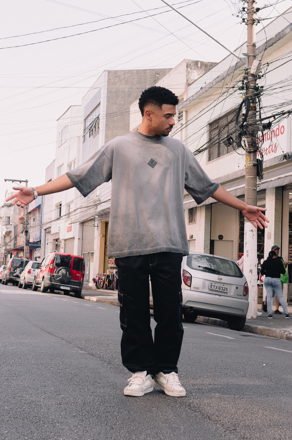 Camiseta Oversized Estonada Logo Peito
