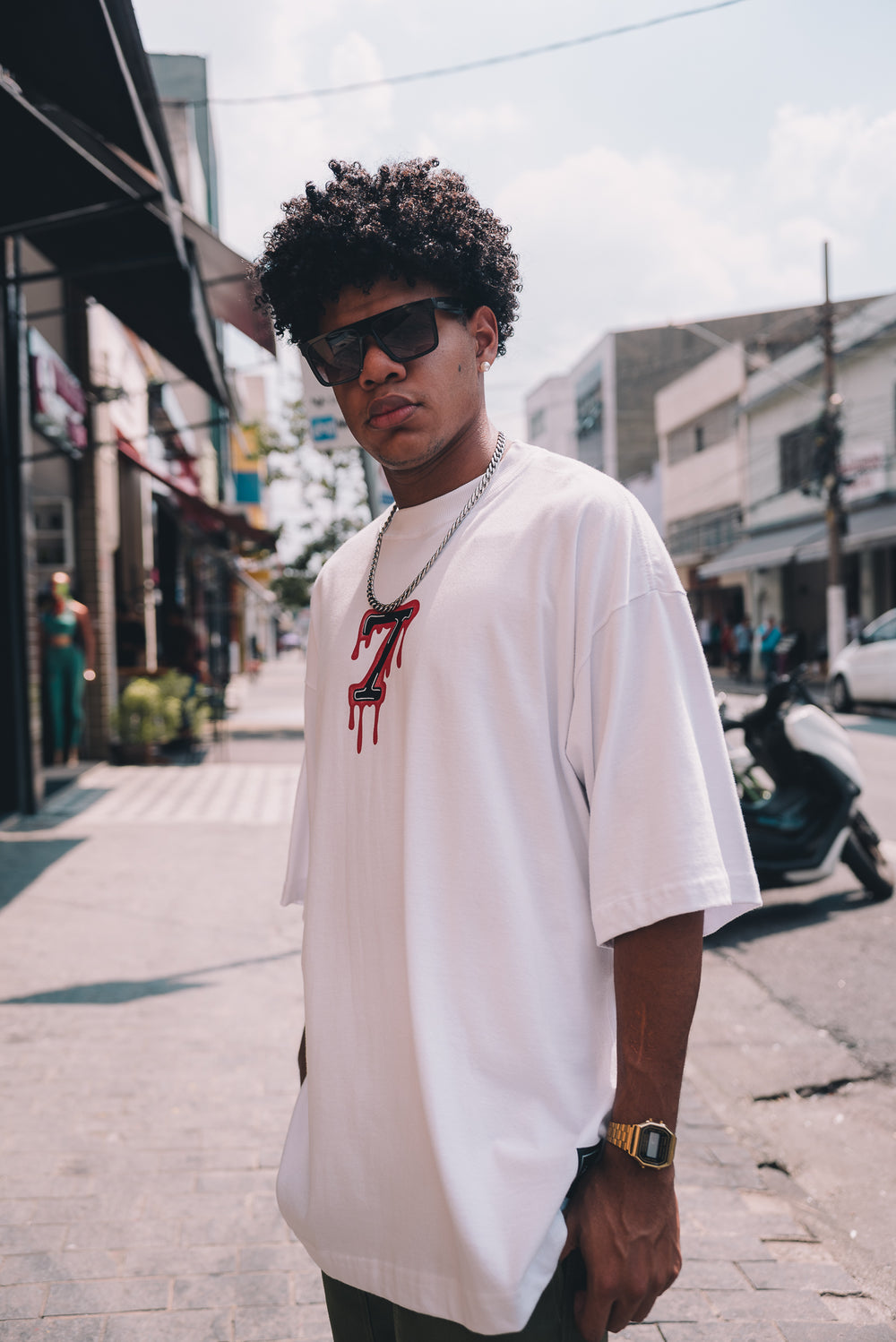 Camiseta Oversized Pintando 7